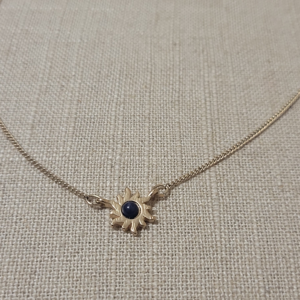 Faux gold sun choker necklace